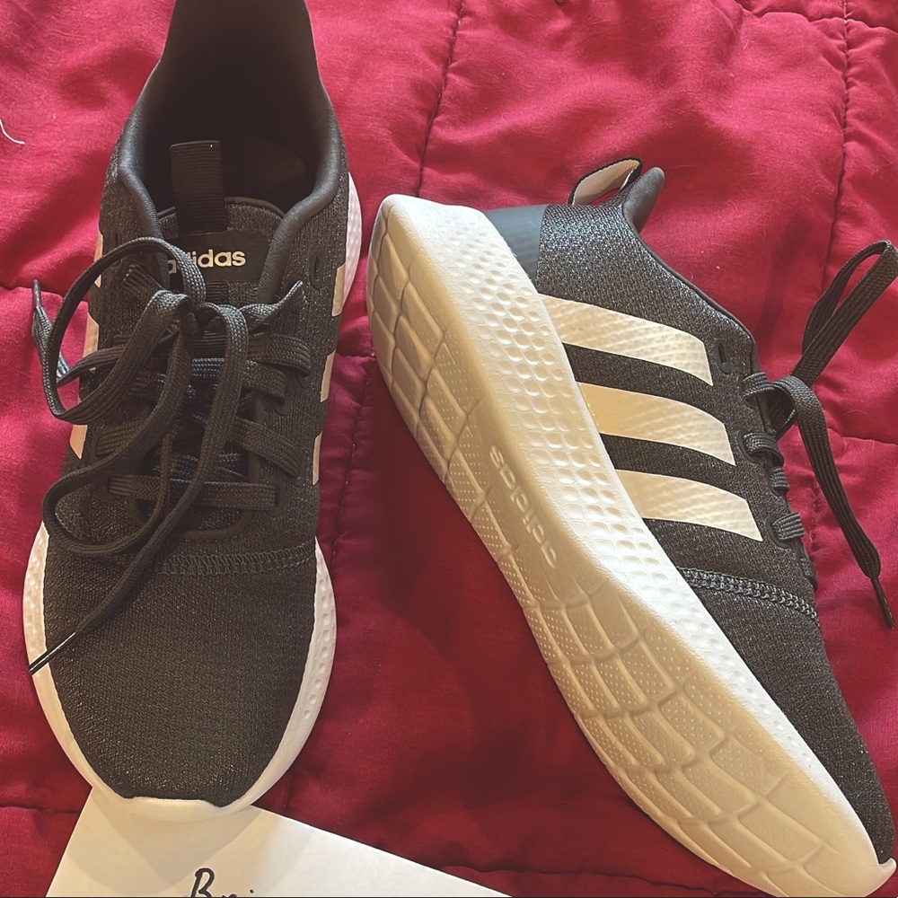 💖 LIKE NEW ADIDAS Womens Sneakers